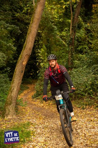 DE-LYVETTE-A-LORGE-25-522