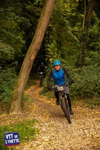 DE-LYVETTE-A-LORGE-25-523