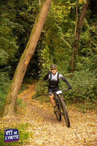 DE-LYVETTE-A-LORGE-25-529