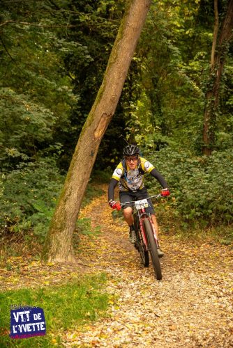 DE-LYVETTE-A-LORGE-25-534