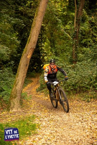 DE-LYVETTE-A-LORGE-25-538