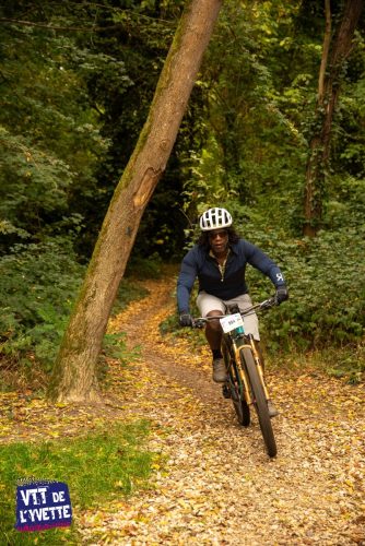 DE-LYVETTE-A-LORGE-25-540