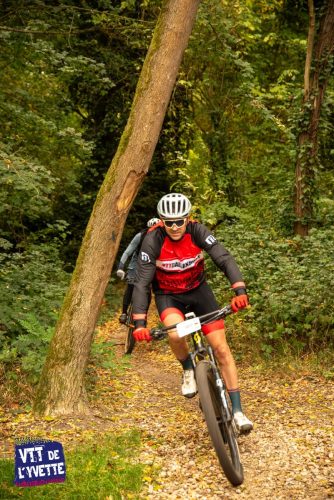 DE-LYVETTE-A-LORGE-25-552