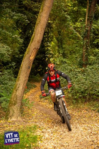 DE-LYVETTE-A-LORGE-25-554