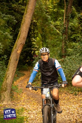 DE-LYVETTE-A-LORGE-25-556