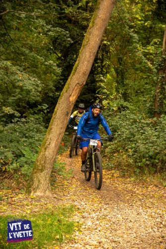 DE-LYVETTE-A-LORGE-25-559