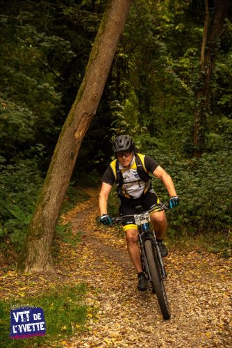 DE-LYVETTE-A-LORGE-25-561