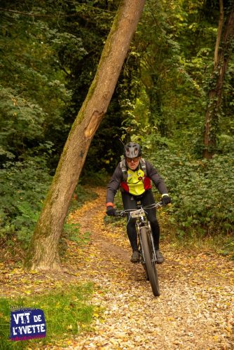 DE-LYVETTE-A-LORGE-25-562