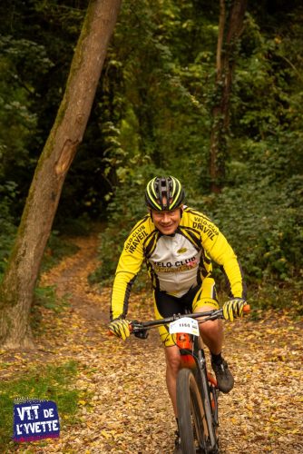 DE-LYVETTE-A-LORGE-25-564