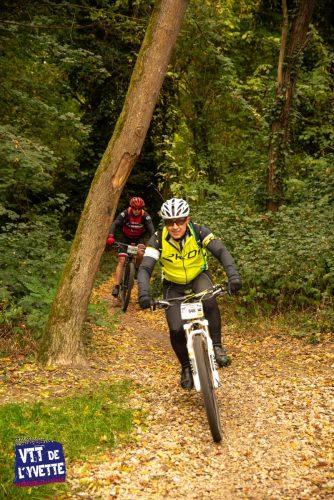 DE-LYVETTE-A-LORGE-25-569