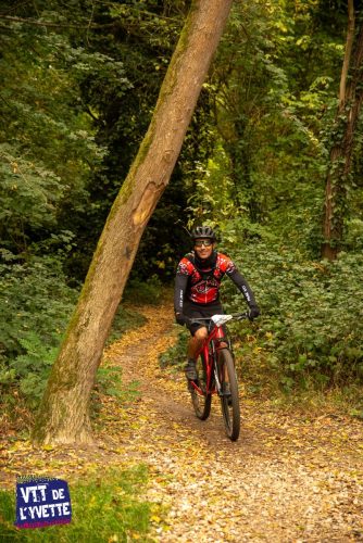 DE-LYVETTE-A-LORGE-25-571