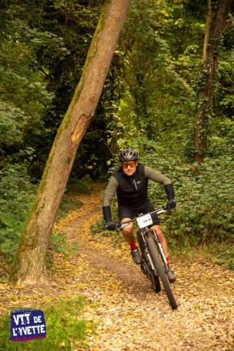 DE-LYVETTE-A-LORGE-25-573