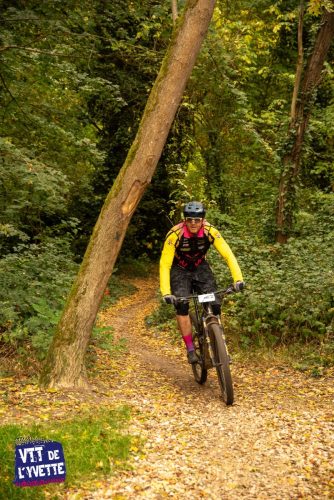 DE-LYVETTE-A-LORGE-25-576