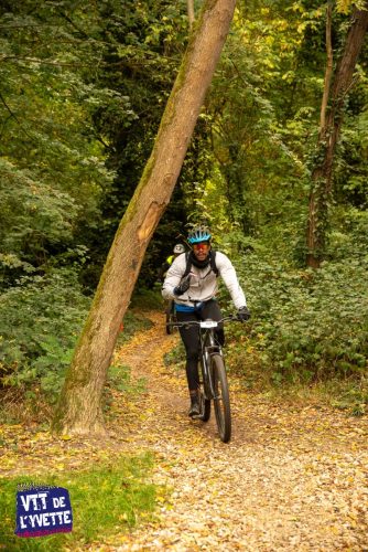 DE-LYVETTE-A-LORGE-25-578