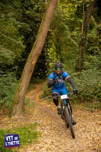 DE-LYVETTE-A-LORGE-25-580