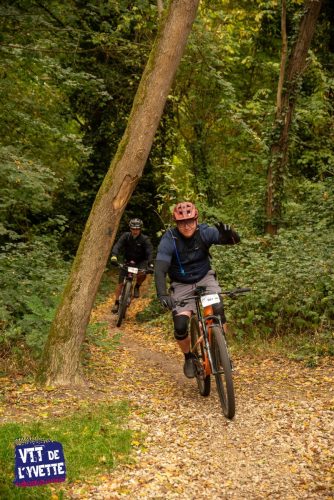 DE-LYVETTE-A-LORGE-25-581