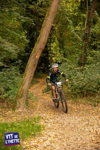 DE-LYVETTE-A-LORGE-25-582