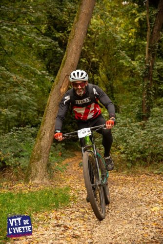 DE-LYVETTE-A-LORGE-25-600