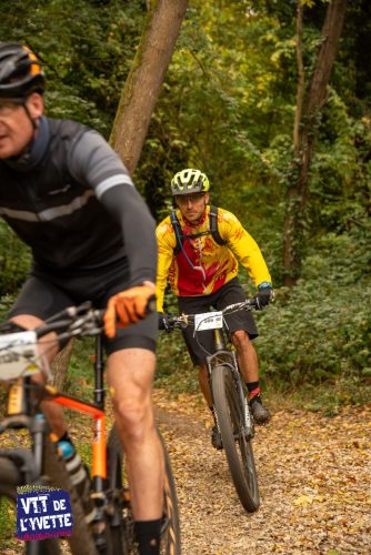 DE-LYVETTE-A-LORGE-25-605