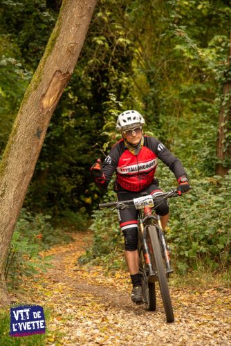 DE-LYVETTE-A-LORGE-25-631