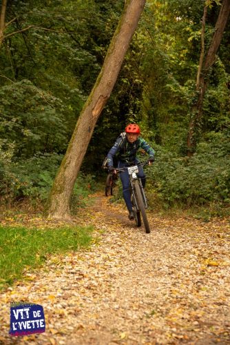 DE-LYVETTE-A-LORGE-25-632