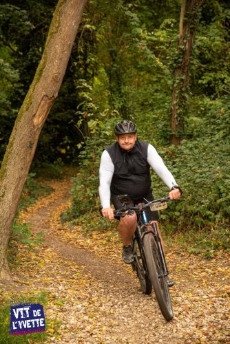 DE-LYVETTE-A-LORGE-25-642