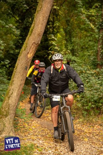 DE-LYVETTE-A-LORGE-25-647