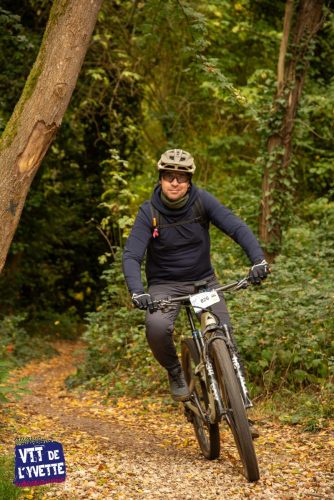 DE-LYVETTE-A-LORGE-25-653