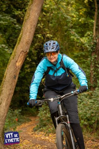 DE-LYVETTE-A-LORGE-25-657