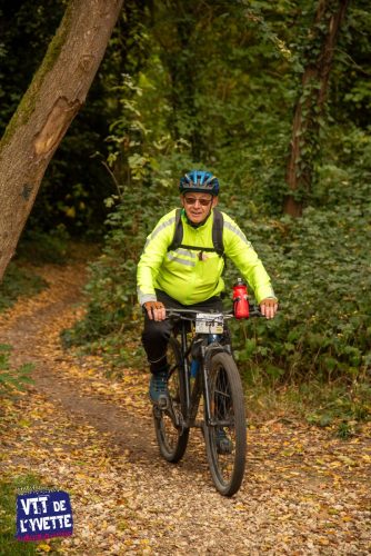 DE-LYVETTE-A-LORGE-25-659