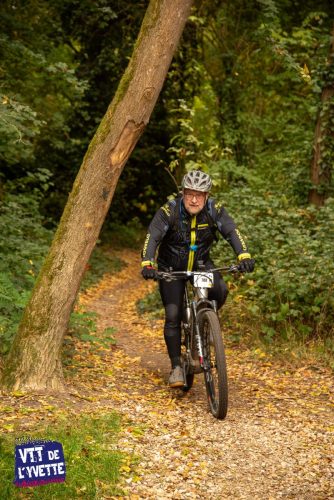 DE-LYVETTE-A-LORGE-25-662