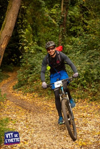 DE-LYVETTE-A-LORGE-25-663