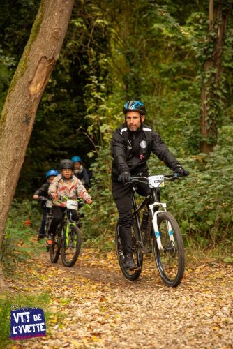 DE-LYVETTE-A-LORGE-25-665