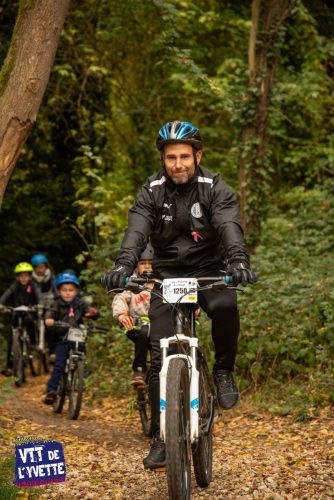 DE-LYVETTE-A-LORGE-25-666