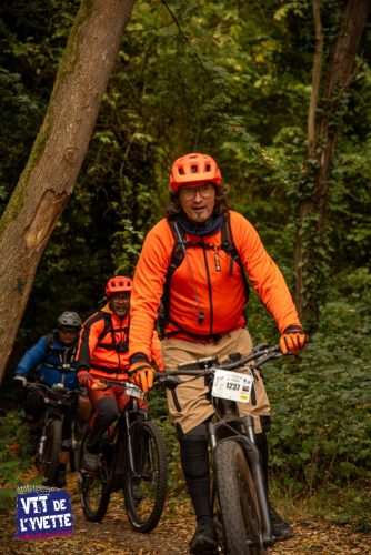 DE-LYVETTE-A-LORGE-25-675