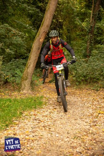 DE-LYVETTE-A-LORGE-25-686