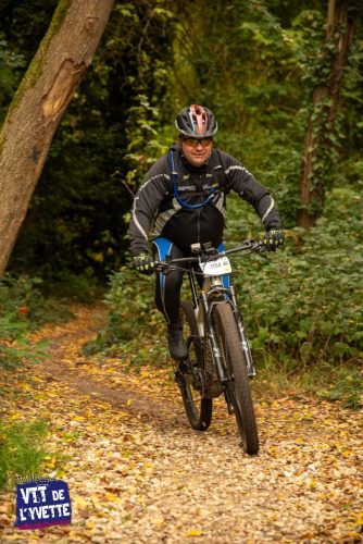 DE-LYVETTE-A-LORGE-25-688