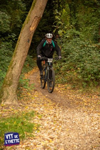 DE-LYVETTE-A-LORGE-25-691