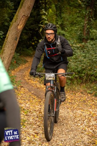 DE-LYVETTE-A-LORGE-25-692