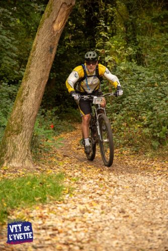 DE-LYVETTE-A-LORGE-25-700