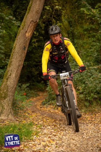 DE-LYVETTE-A-LORGE-25-701