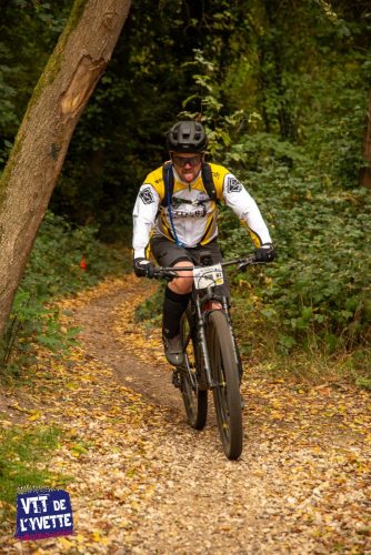 DE-LYVETTE-A-LORGE-25-706