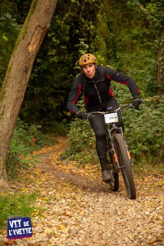 DE-LYVETTE-A-LORGE-25-707