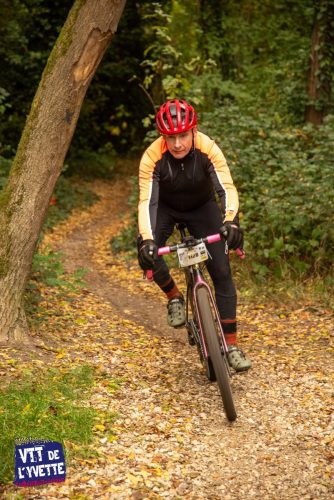 DE-LYVETTE-A-LORGE-25-711