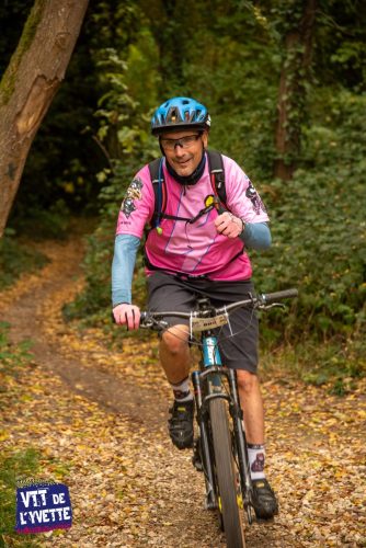 DE-LYVETTE-A-LORGE-25-713