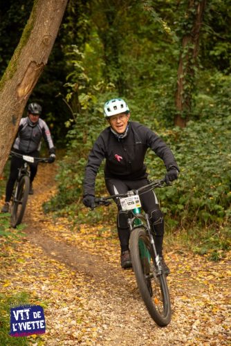 DE-LYVETTE-A-LORGE-25-715