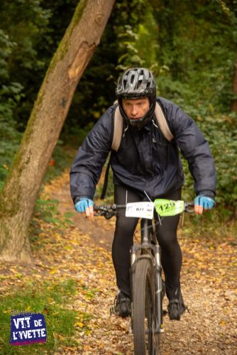 DE-LYVETTE-A-LORGE-25-722