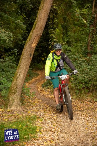 DE-LYVETTE-A-LORGE-25-728