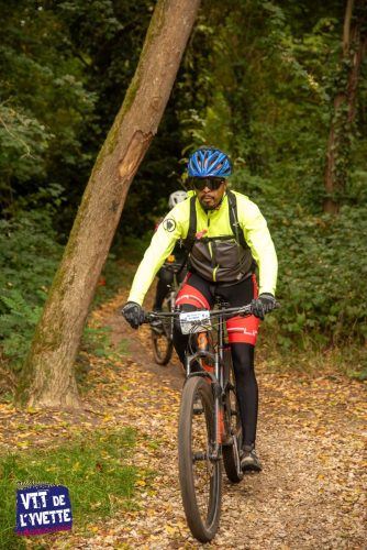 DE-LYVETTE-A-LORGE-25-730