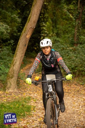 DE-LYVETTE-A-LORGE-25-731